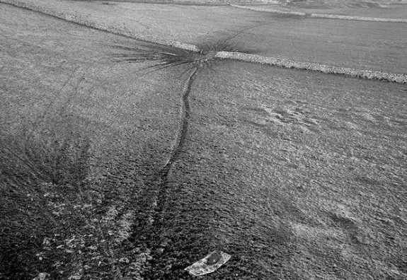 Minninglow, Looking North-Paul Hill-White Peak Dark Peak-Dewi Lewis Publishing-A Year In The Country