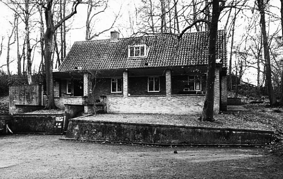 Kelvedon Hatch-bunker museum-The Delaware Road event