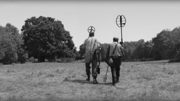 Detectorists-BBC television series-Series 3-Episode 1-ending-The Unthanks-Magpie-4
